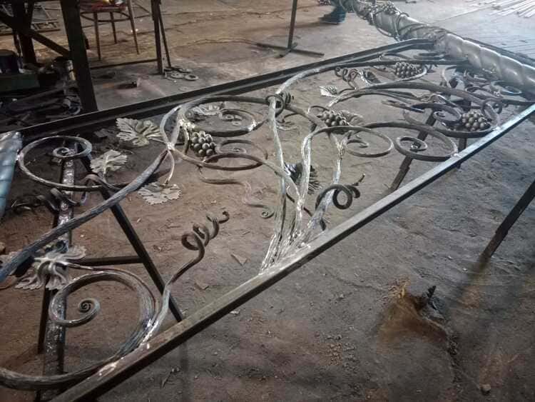 Процесс изготовления крыльца